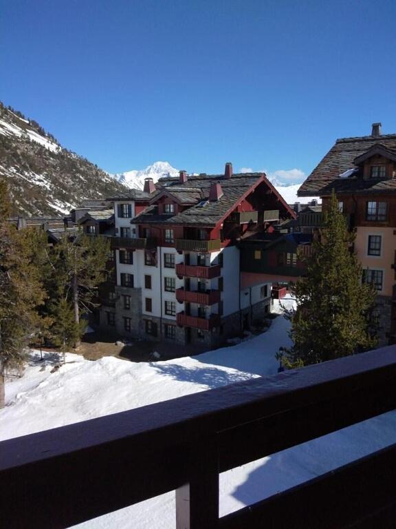 Mont Blanc - Arc 1950 - Ski-in Ski-out, 2 Bed Duplex, Sleeps 8 Bourg-Saint-Maurice