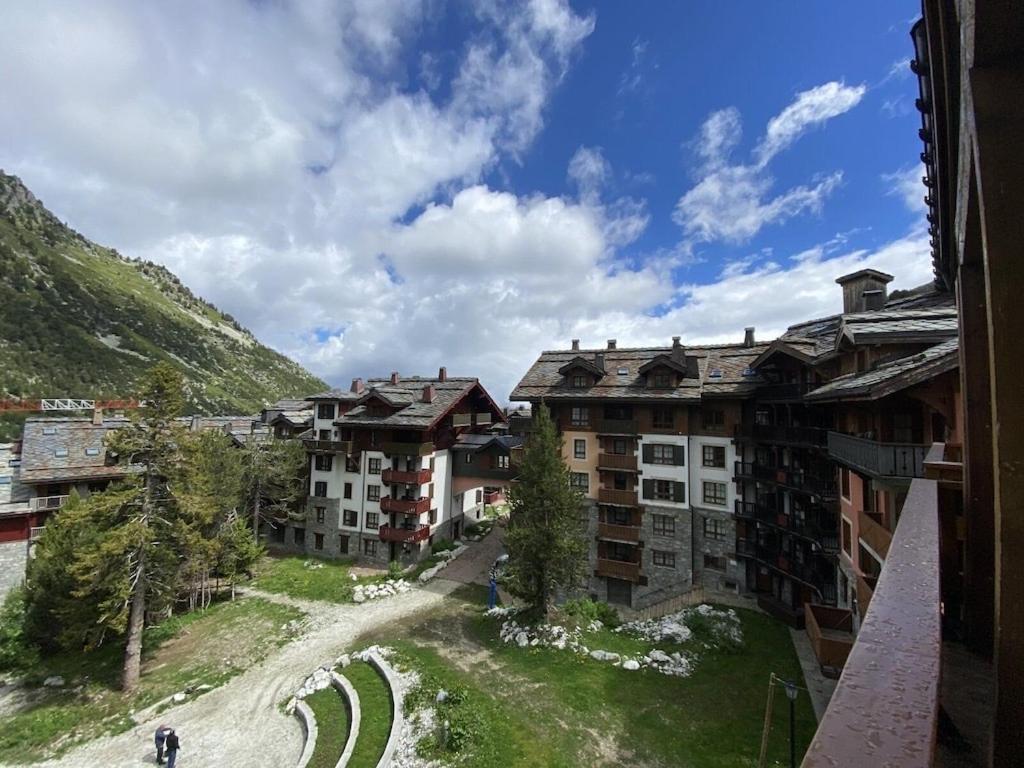 Mont Blanc - Arc 1950 - Ski-in Ski-out, 2 Bed Duplex, Sleeps 8 Bourg-Saint-Maurice