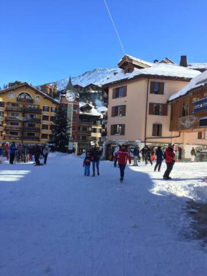 Mont Blanc - Arc 1950 - Ski-in Ski-out, 2 Bed Duplex, Sleeps 8 *