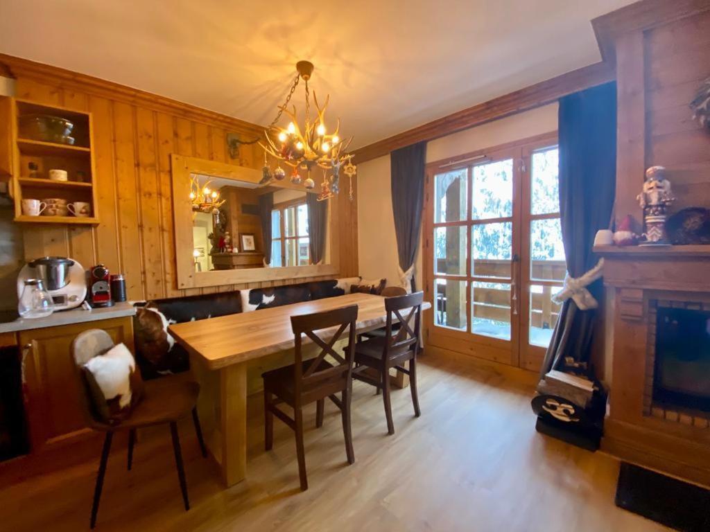 Mont Blanc - Arc 1950 - Ski-in Ski-out, 2 Bed Duplex, Sleeps 8 Apartment *